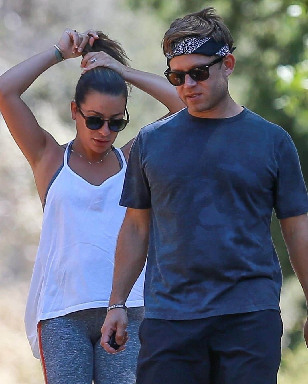Just Jaredさんのインスタグラム写真 - (Just JaredInstagram)「@leamichele heads out for a hike with hubby Zandy Reich! #LeaMichele #ZandyReich Photos: Backgrid」7月26日 10時39分 - justjared