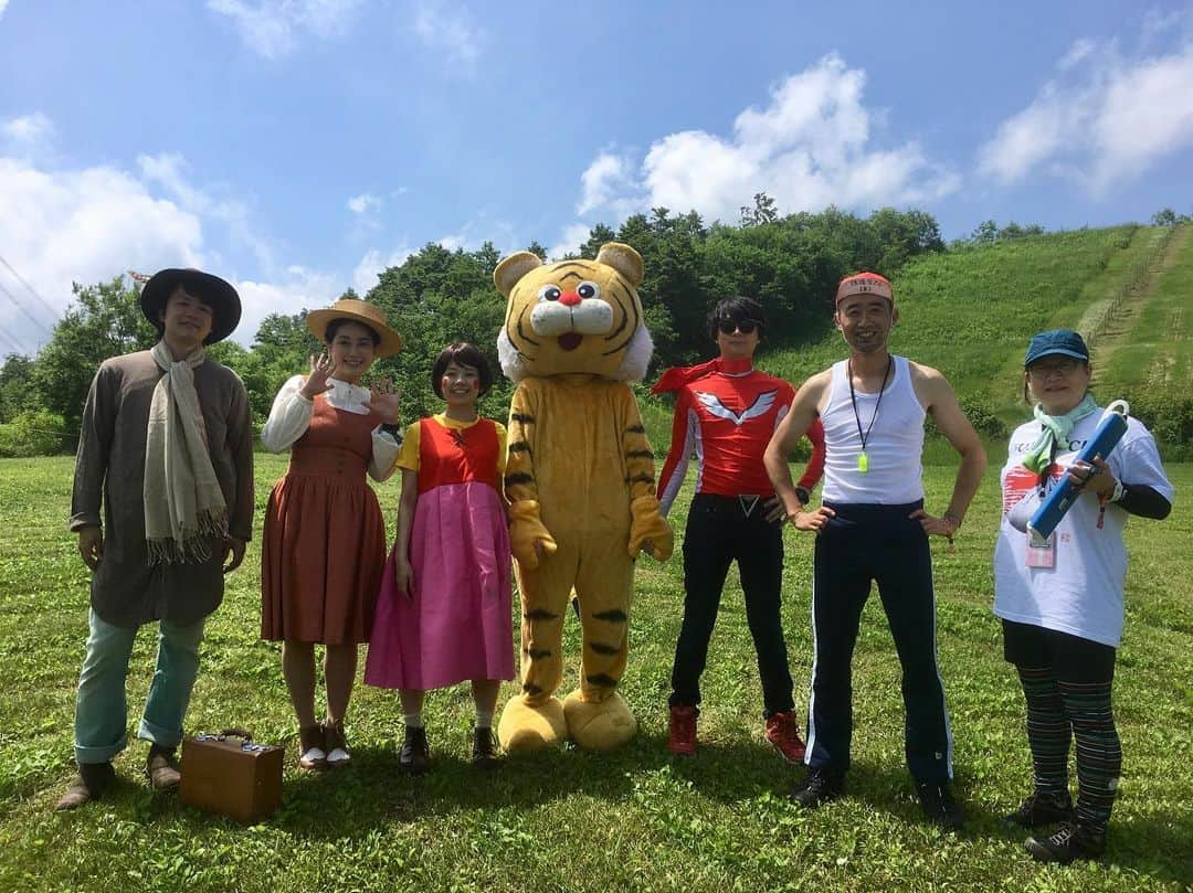 美甘子さんのインスタグラム写真 - (美甘子Instagram)「フジロック ドラゴンドラの上 サイレントブリーズ 快晴です。 ラジオ体操を終え、スナフキンのライブ中。マリアお姉さんのサウンドオブミュージックは、お昼から1時間くらい過ぎたくらいからスタートの予定！ #フジロック #サイレントブリーズ」7月26日 11時55分 - rekish_mikako