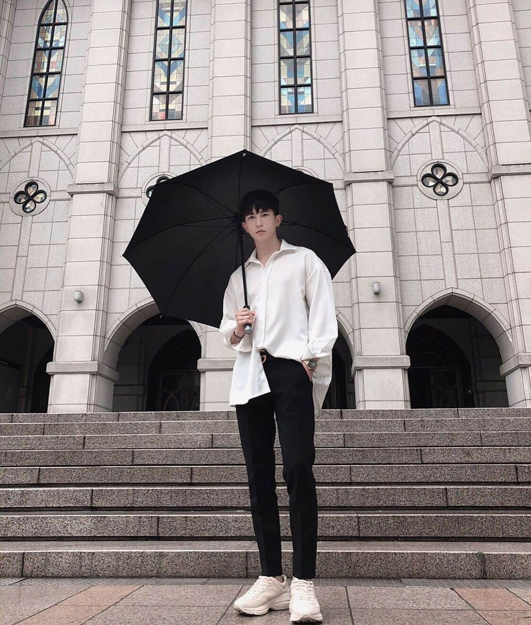 キソプさんのインスタグラム写真 - (キソプInstagram)「언제까지..??☔️ #KISEOP #하루종일 #꿉꿉」7月26日 12時40分 - ki_seop91