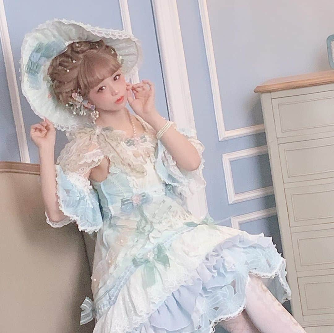 深澤翠さんのインスタグラム写真 - (深澤翠Instagram)「髪型がめっちゃかわいい♡♡ 1着目📸  #lolitafashion  #shanghai」7月26日 12時55分 - midorifukasawa