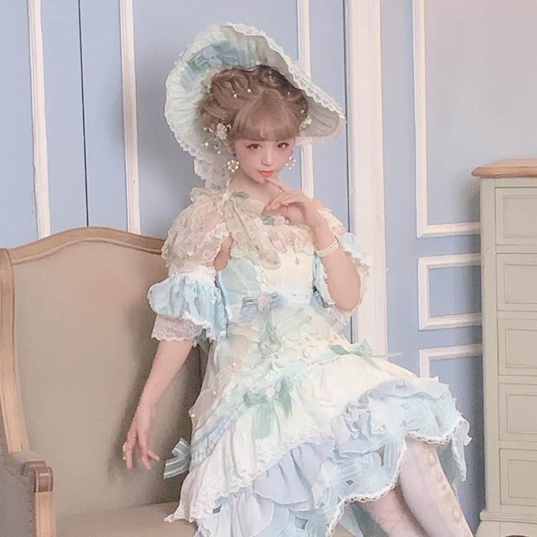 深澤翠さんのインスタグラム写真 - (深澤翠Instagram)「髪型がめっちゃかわいい♡♡ 1着目📸  #lolitafashion  #shanghai」7月26日 12時55分 - midorifukasawa