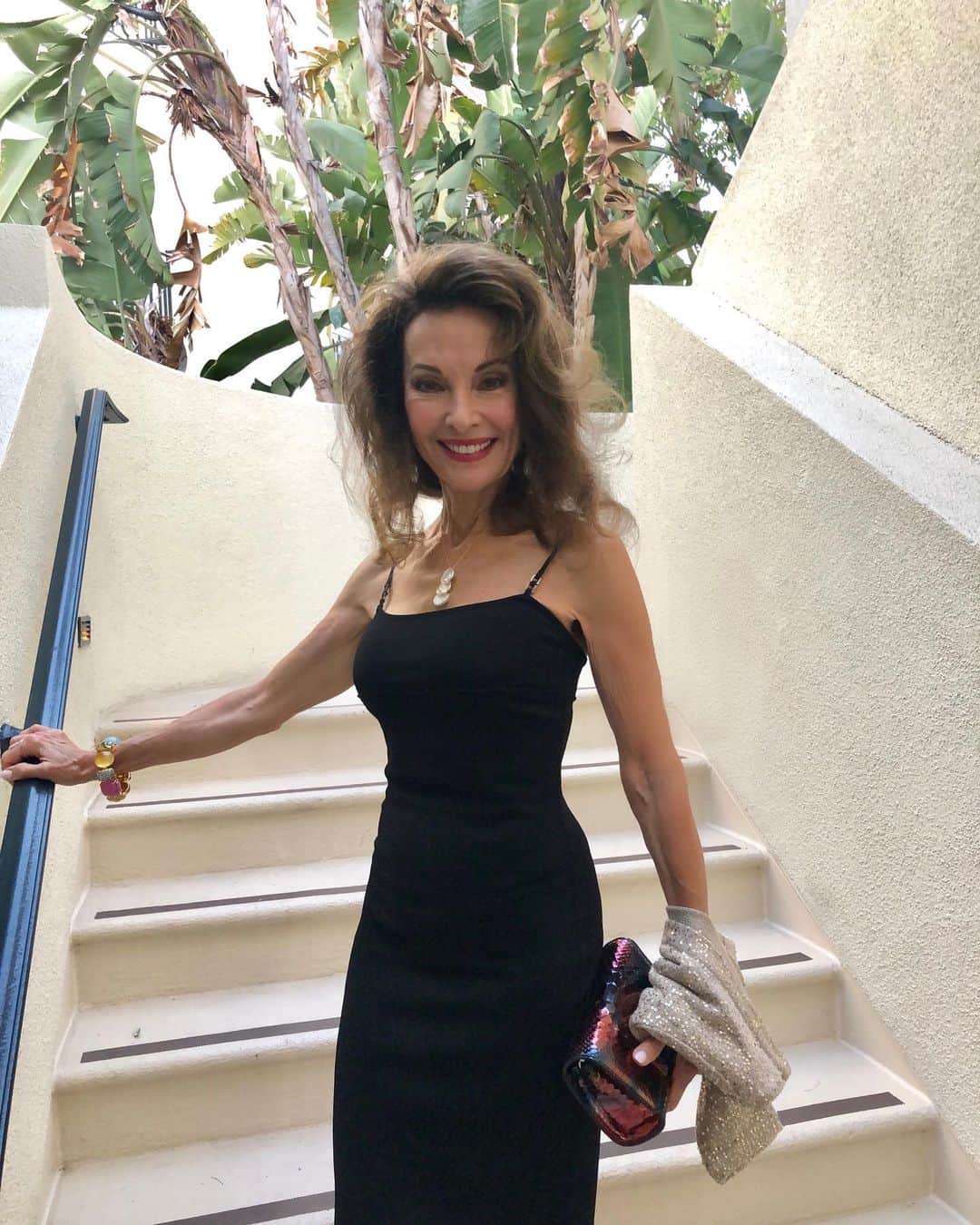 スーザン・ルッチさんのインスタグラム写真 - (スーザン・ルッチInstagram)「On my way to dinner at the fabulous Peninsula Hotel in Beverly Hills! @peninsulahotels @ellamchugh」7月26日 12時59分 - therealsusanlucci