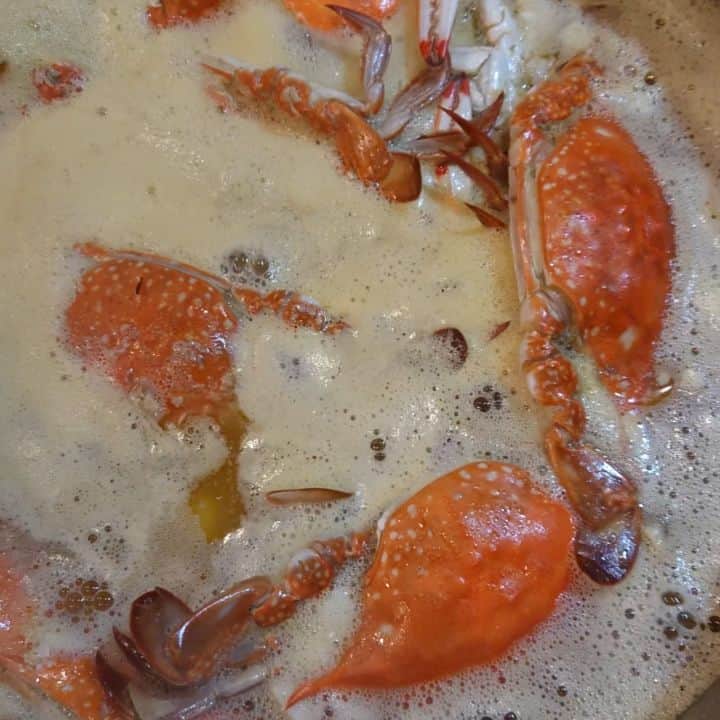 HEY!たくちゃんのインスタグラム：「そして！ さらに！旨くなるためへ  #渡り蟹 #直送」