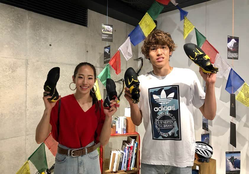 野口啓代さんのインスタグラム写真 - (野口啓代Instagram)「来季もお楽しみに👞❤️ わたしが履いてみたい靴はこの2足! theory W'sとcobra4,99🐍* * * 来月8/23のイベント”CLUMB TOKYO”もめちゃめちゃ楽しそう🤩🤩応募多数で締切り間近のようなので、迷ってる人は急いで🏃‍♂️💨もちろん私も参加しますっ🙋🏻‍♀️💡 * * @lasportivajp」7月26日 14時25分 - noguchi_akiyo