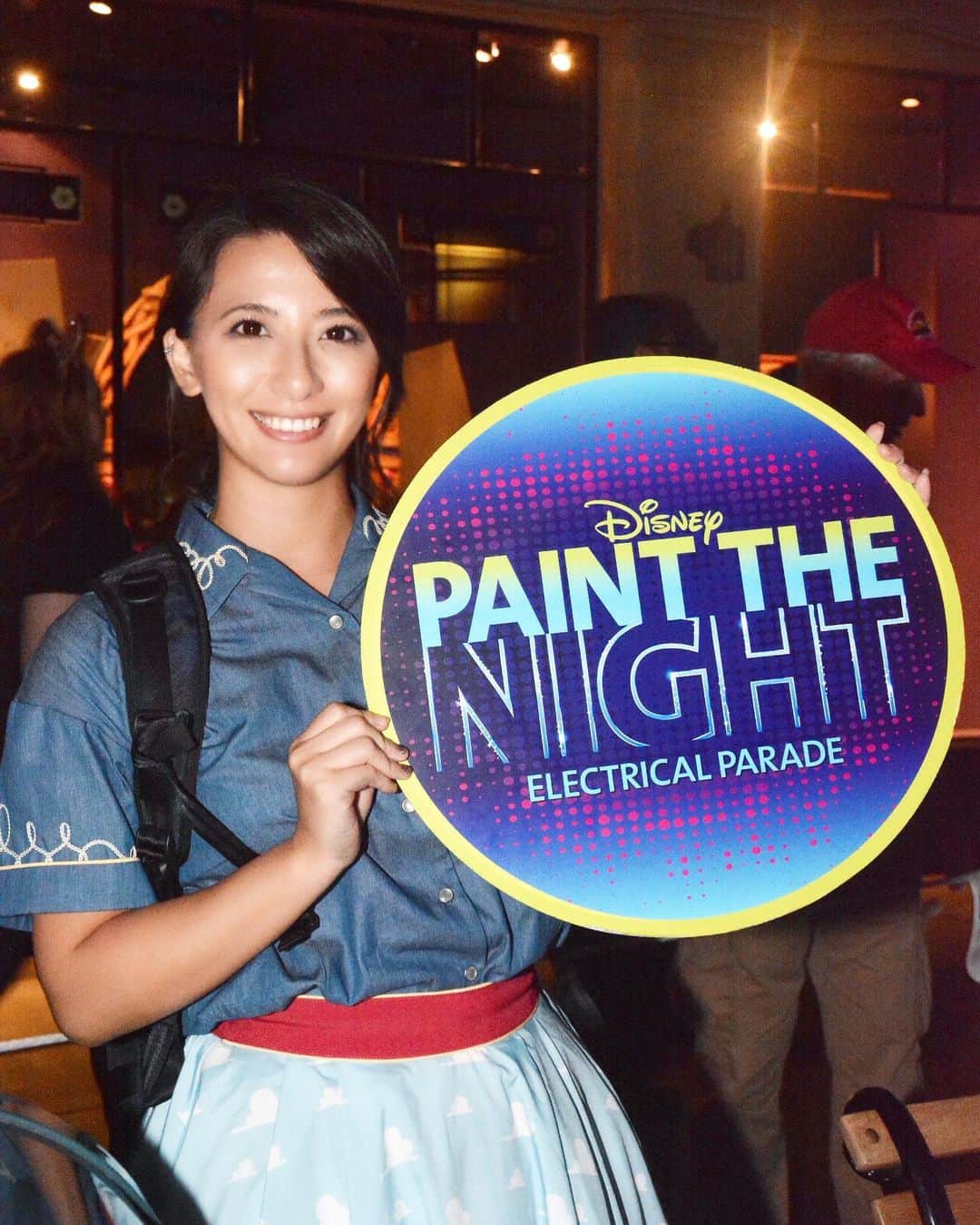 矢部あやのインスタグラム：「201809 3day PAINT THE NIGHT！ 世界で一番好きなナイトパレード パレード待ちしてたら撮らせてもらえた（笑） ・」