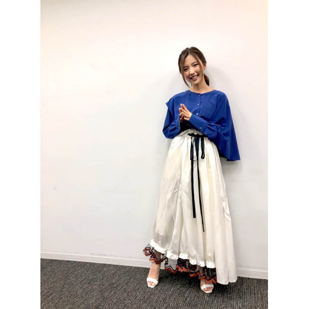 真野恵里菜さんのインスタグラム写真 - (真野恵里菜Instagram)「『番組出演情報』 今夜21時から テレビ東京系 「 #所さんの学校では教えてくれないそこんトコロ 」 出演させていただきます😌 . . 開かずの金庫に 秘境駅に遠距離通勤に地引網に... 盛りだくさんでとっても楽しい収録でした！！ ぜひ見てください☺️ . . 衣装はタグ付けしてます🏷」7月26日 14時22分 - erinamano_official