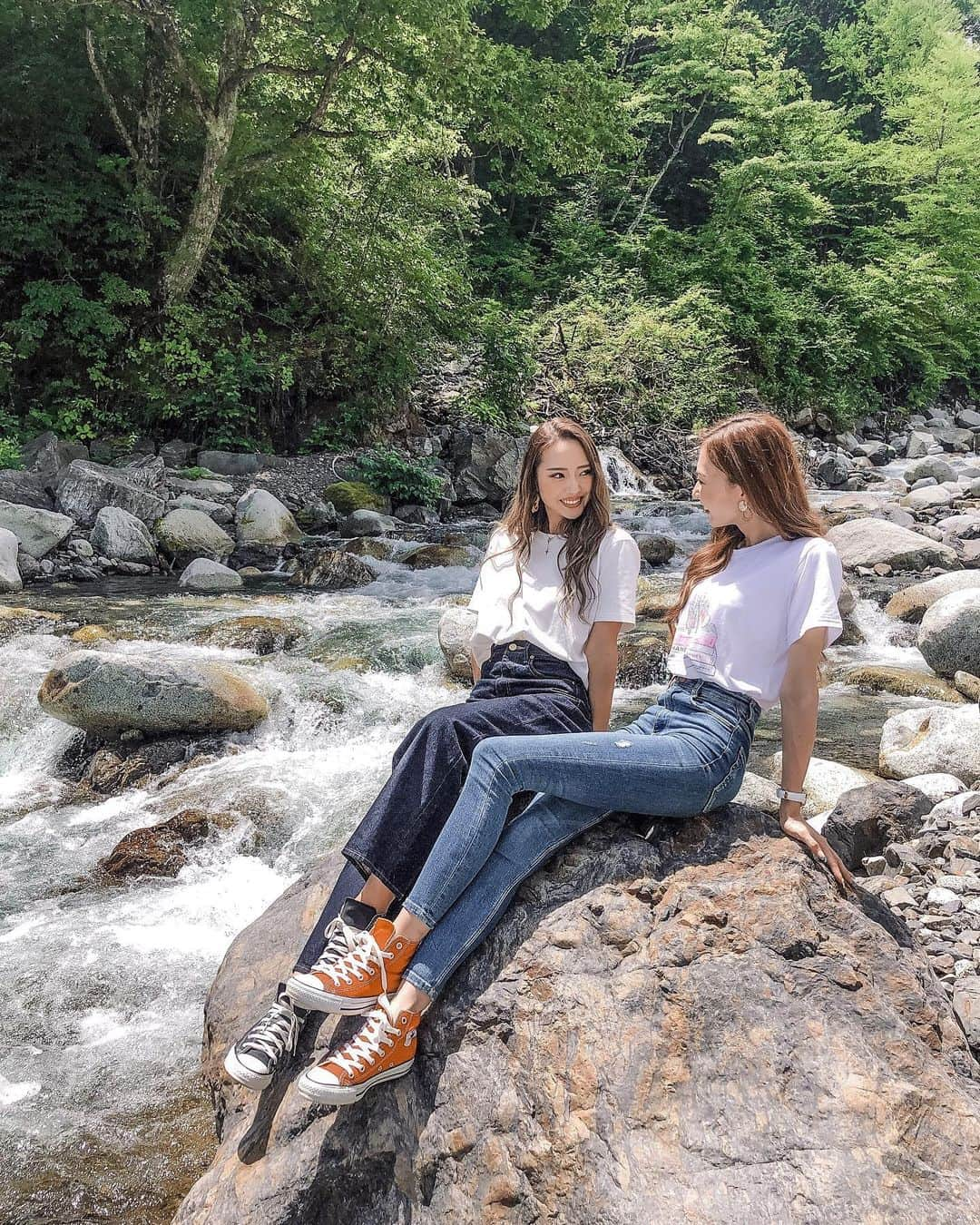 二重の女神 まあささんのインスタグラム写真 - (二重の女神 まあさInstagram)「.﻿ 昨日今日と﻿ キャンプ撮影🏕で長野へ🍃﻿ ﻿ 天気もすごい良くてこの大自然の中での﻿ キャンプは最高に楽しいっ´ ³`°) ♬︎*.:*﻿ ﻿ ﻿ #長野 #キャンプ #撮影 #小黒川渓谷キャンプ場 #小黒川 #キャンプコーデ #自然 #絶景 #キャンプ場 #キャンプ女子 #外遊び #ツインコーデ #お揃い #camp #camping #camper #outdoor #fashion #smile #friend #shooting #model #nagano」7月26日 14時31分 - maasa.05