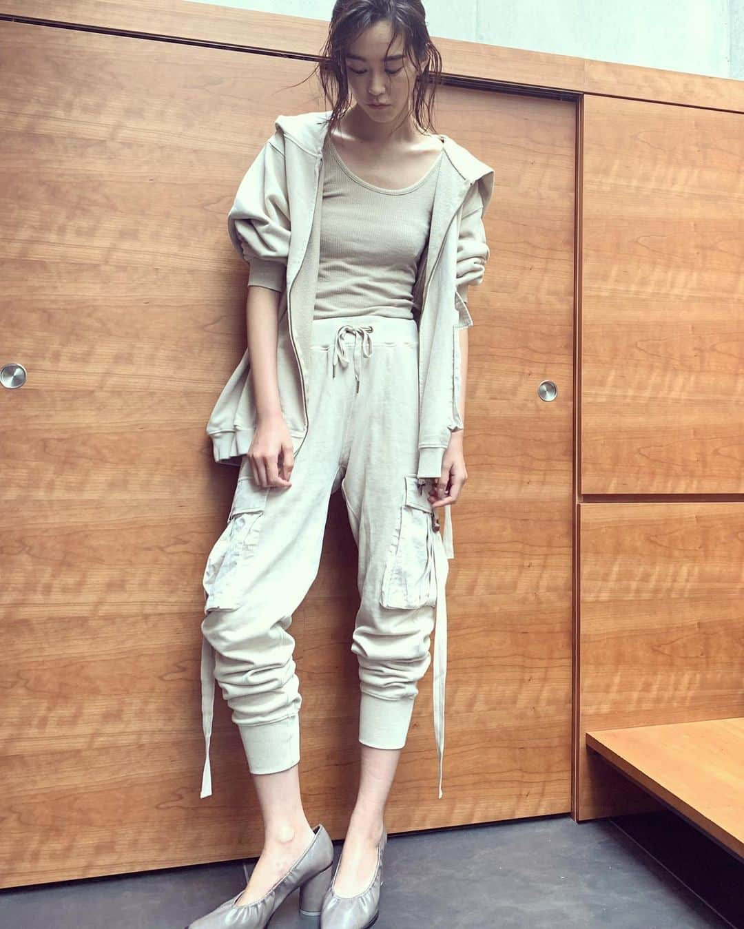 桐谷美玲さんのインスタグラム写真 - (桐谷美玲Instagram)「私服💁‍♀️スウェットのセットアップ、着心地良くて可愛くてサイズ感も良き🥰」7月26日 14時53分 - mirei_kiritani_