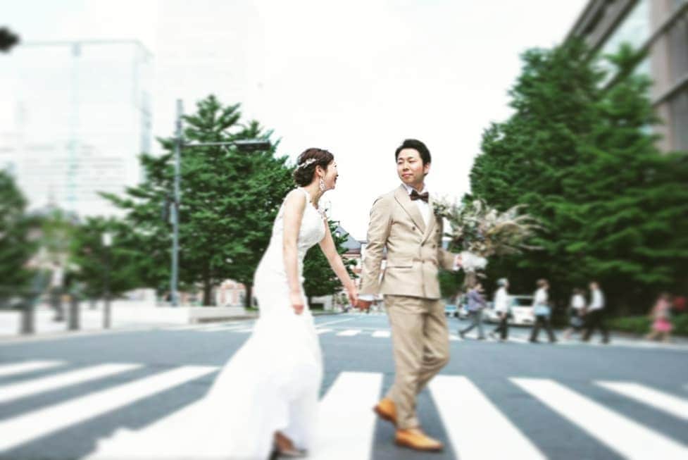 メゾン エルミタージュさんのインスタグラム写真 - (メゾン エルミタージュInstagram)「お二人の思い出の場所 東京タワーでの前撮り✨ ・ ・ 思い出の場所にいったり、 ご結婚式当日にはお会いできない大切な方のもとへ晴れ姿をみせたり等の出張前撮りもできます📷✨ ・ ・ ご結婚式当日だけではなく、前撮りもお二人にとって、ご家族様にとって 素敵な思い出になりますね😊✨ ・ ・ メゾンエルミタージュでは ・ #フォトウエディング や #アニバーサリー #ファミリーフォト も受付ております😊✨ ・ ぜひお気軽にお問い合わせくださいませ☺️🌼 ・ ・ #栃木県 #小山市 #宇都宮市 #ヴィラデマリアージュ宇都宮 #メゾンエルミタージュ #茨城県 #宇都宮でも小山でも打ち合わせ可 #写真好きな人と繋がりたい  #式場見学 #式場探し #ナチュラルウェディング #ブーケ #お花のある暮らし  #ウェディングドレス  #前撮りヘア #前撮り #出張前撮り #家族 #感謝 #アニバーサリー #思い出 #アルバム #東京タワー」7月26日 14時53分 - maison.hermitage