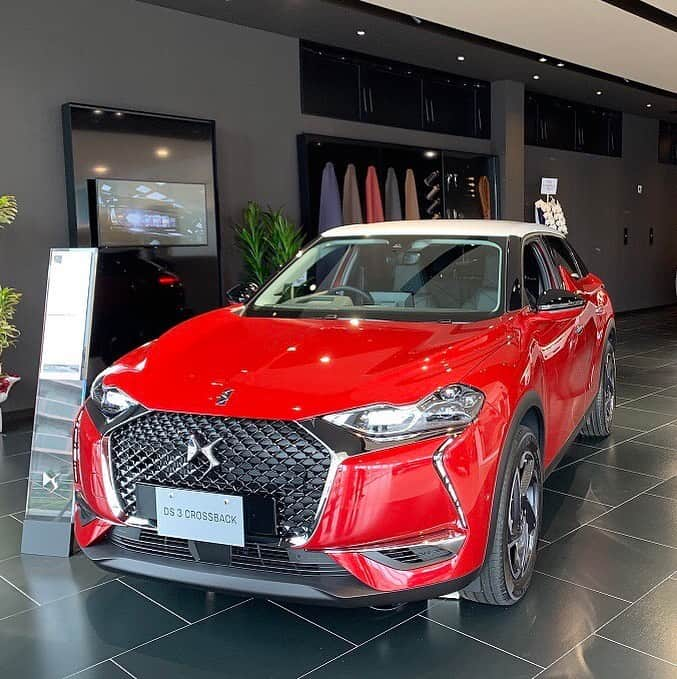 DS JAPAN Official Account of DS JAPANさんのインスタグラム写真 - (DS JAPAN Official Account of DS JAPANInstagram)「「DS SALON 茨城」がグランドオープン！ ⠀ ⠀ DSオートモビル北関東地方初の店舗として専用のショールームを新築いたしました。 ⠀ DSオートモビルならではの最新のデザインコンセプトによる洗練された雰囲気と、専門のトレーニングを受けたスタッフによる心のこもったおもてなしにより、最高のお客様体験の提供を目指します。 ⠀ 皆さまのお越しをお待ちしております！ ⠀ ⠀⠀ ⠀ #DSautomobiles  #SpiritofAvantGarde」7月26日 15時02分 - ds_japan