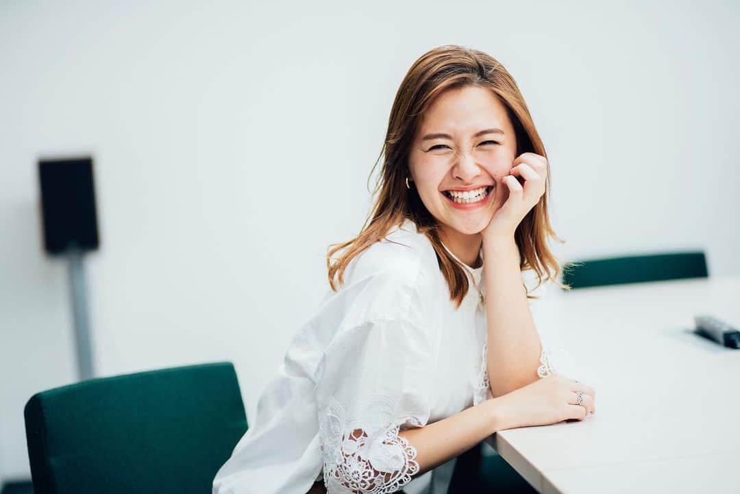 有華(ゆか) さんのインスタグラム写真 - (有華(ゆか) Instagram)「2019夏、はじまり〜 . 今回のアルバムへの思いや SNS ...