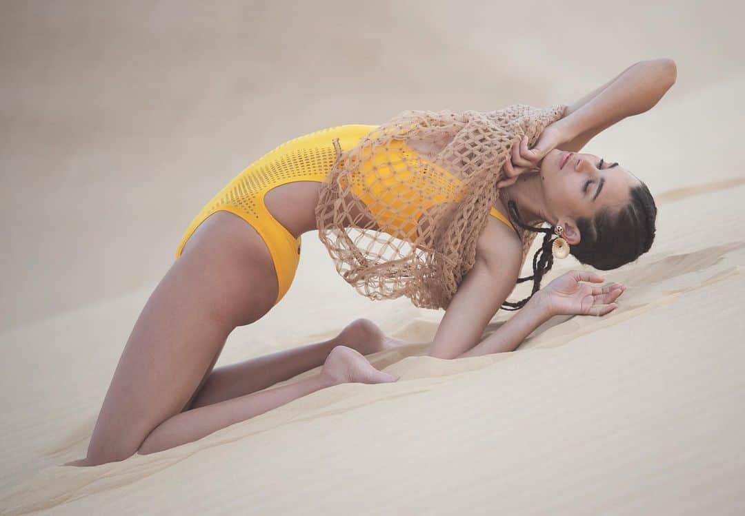 ポーリーヌ・オアロのインスタグラム：「@davidbellemere @leditomagazineparis @christian_ritz_biyiha 💛」