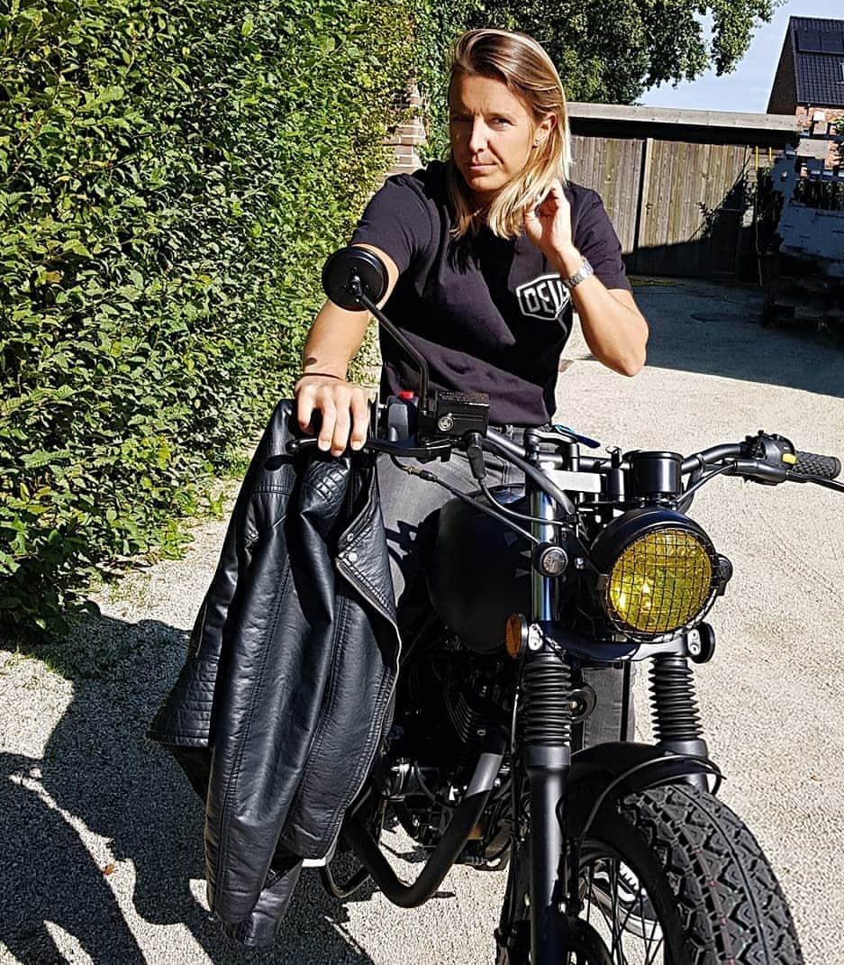 のインスタグラム：「Bike (for) life 🤘」
