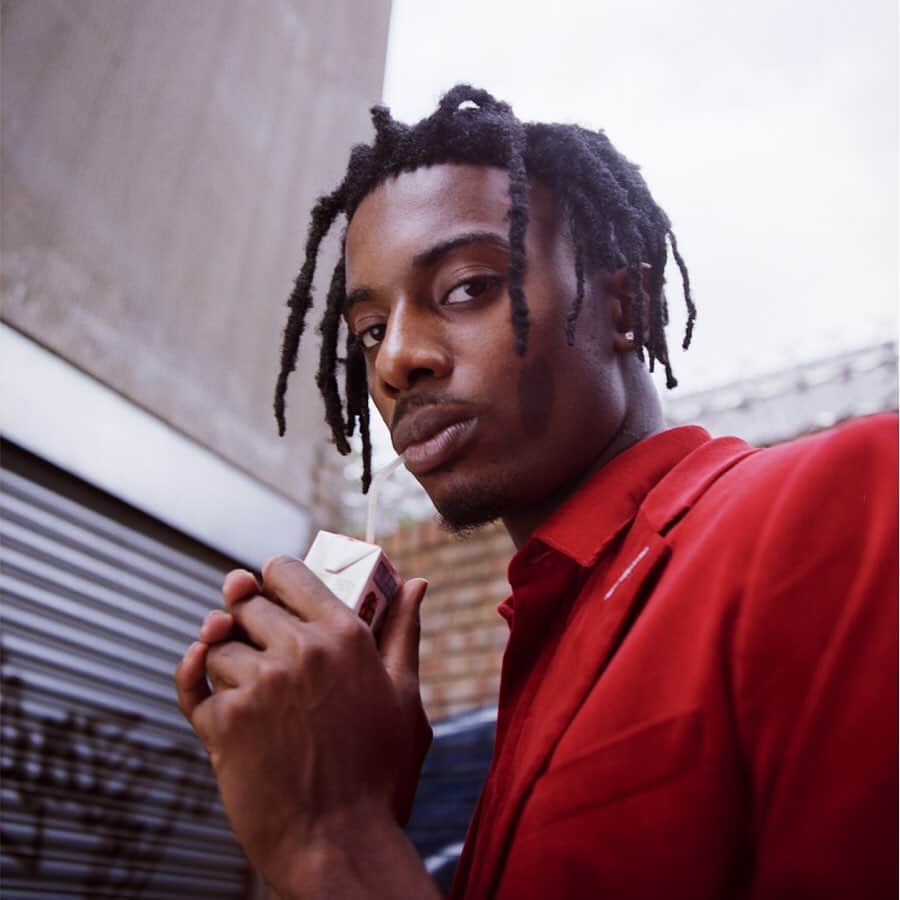 i-Dさんのインスタグラム写真 - (i-DInstagram)「HAPPY FRIDAY!!! 🥳⁣ ⁣ Swipe ➡ for some essential advice for your weekend/summer/2019 from @playboicarti ✨⁣ ⁣ [The Sounding Off Issue, no. 350, Winter 2017.]⁣ ⁣ .⁣ .⁣ .⁣ Text @m_j_whitehouse⁣ Photography @oliviarosegarden⁣ Styling @bojana_koz⁣ #PlayboyCarti wears jacket #DiorHomme⁣」7月27日 2時16分 - i_d
