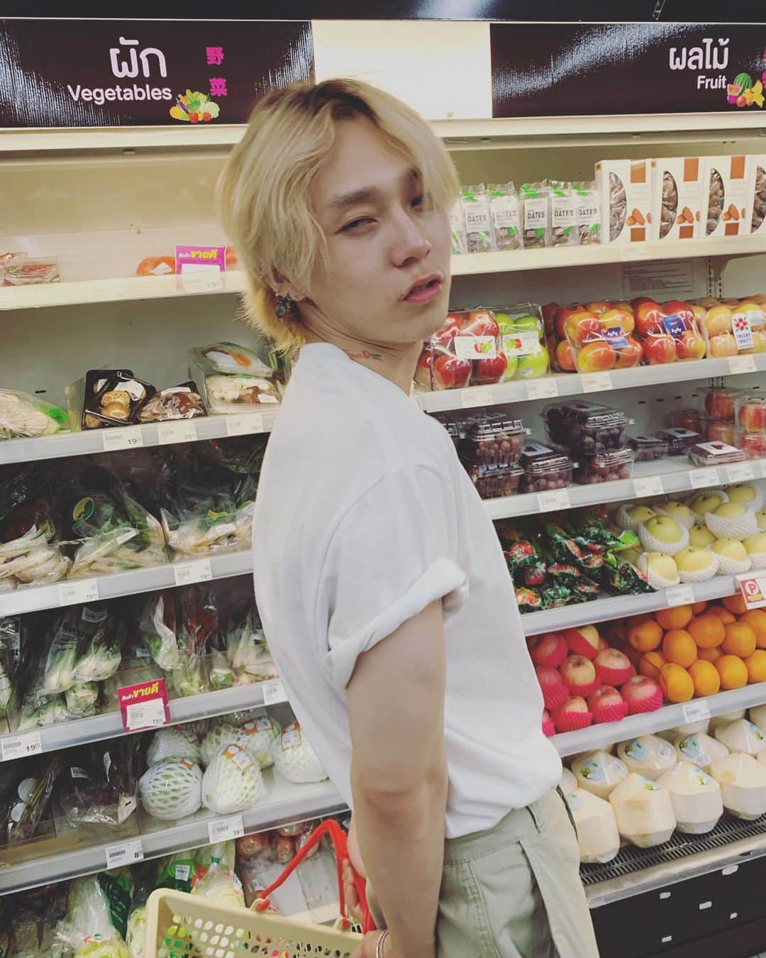 イドンさんのインスタグラム写真 - (イドンInstagram)7月27日 2時49分 - hyojong_1994