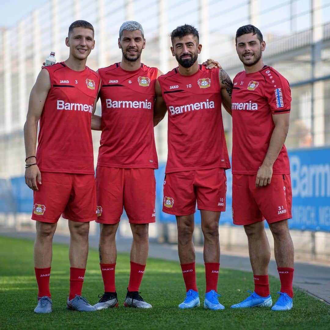 ケヴィン・フォラントさんのインスタグラム写真 - (ケヴィン・フォラントInstagram)「👱🏼‍♂️👵🏼🧔🏻👨🏻 @bayer04fussball」7月27日 2時54分 - kevin_volland