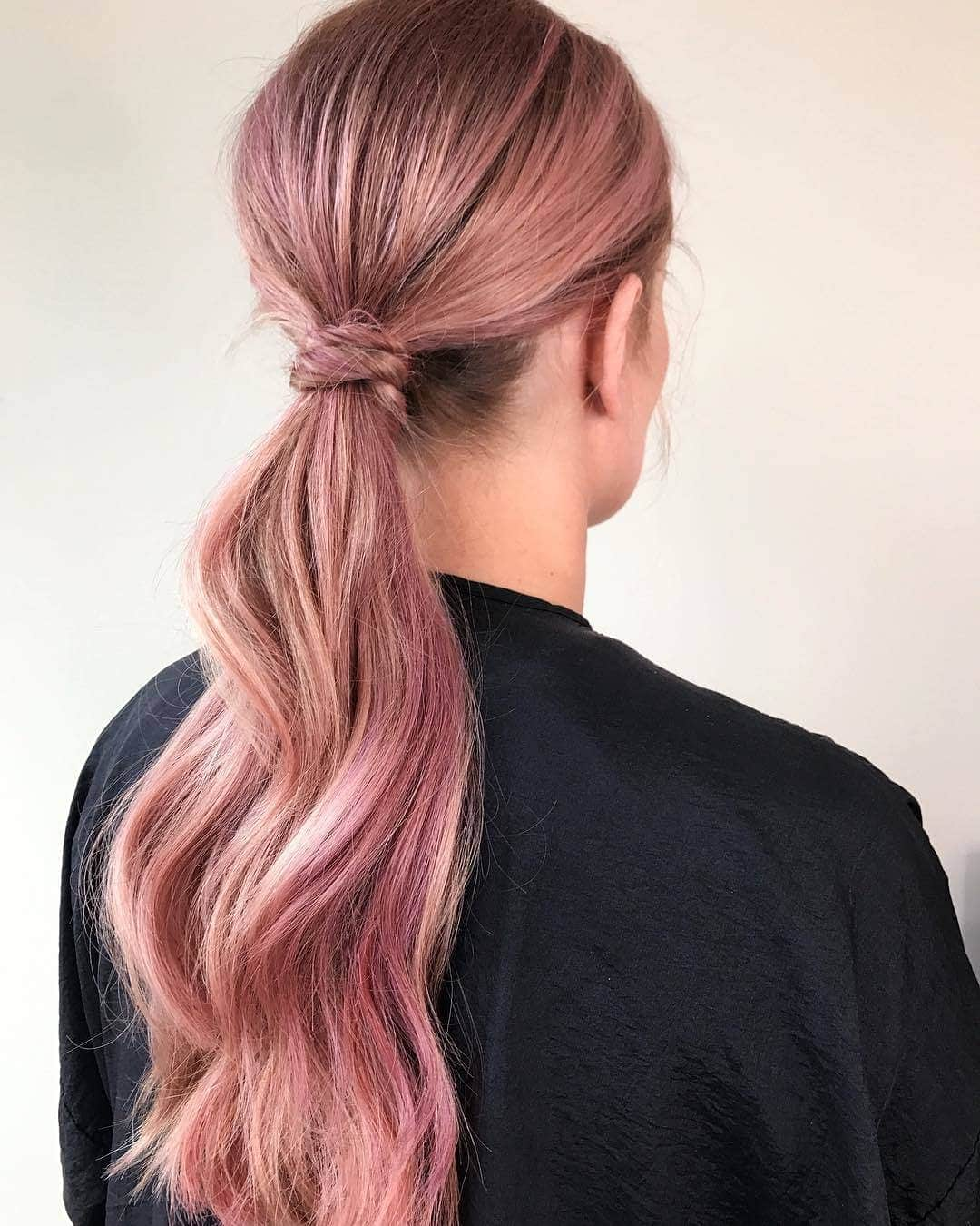 ghd hairさんのインスタグラム写真 - (ghd hairInstagram)「ALL PINK EVERYTHING 🌸 patrickwilson  #ghd #ghdhairpro #hairgoals #pinkhair #lowpony」7月27日 3時00分 - ghdhair