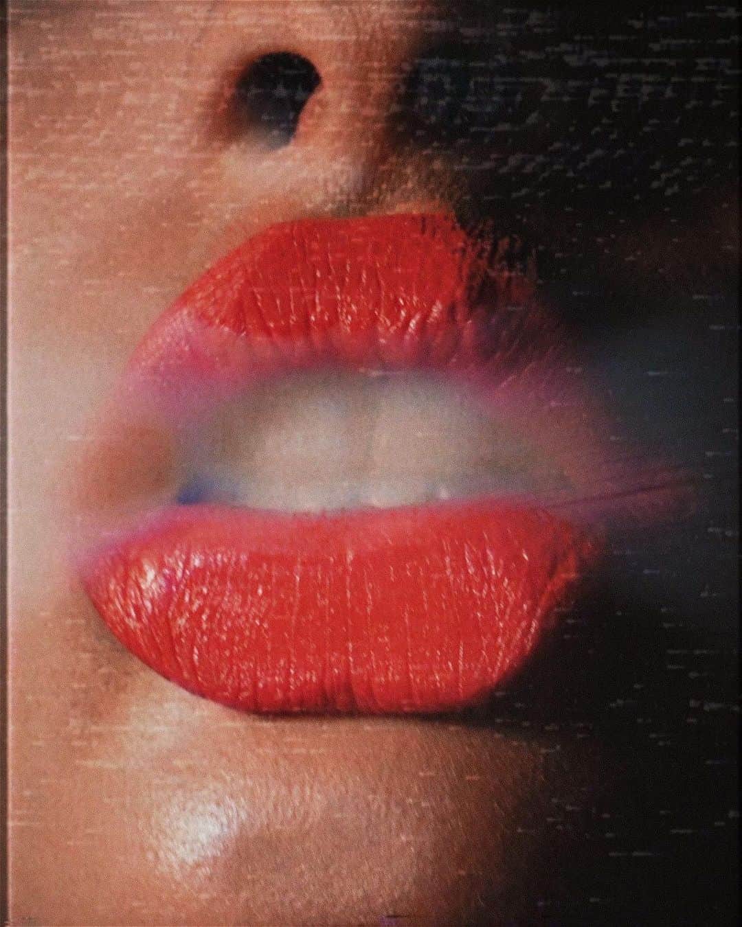 NARSさんのインスタグラム写真 - (NARSInstagram)「Hold your breath. Something is coming. Check our Stories for clues. ⬆️ #norulesjustlips」7月27日 3時18分 - narsissist