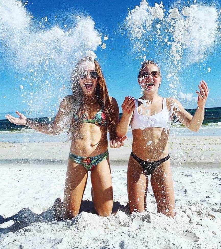 のインスタグラム：「summertime☀️」