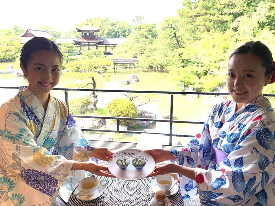 大慈弥レイさんのインスタグラム写真 - (大慈弥レイInstagram)「歩いて走ってたくさん食べて、、 誕生日4日違いの大親友と京都旅行👘💕. 27歳になりました！  いつもありがとうございます☺️ _  #京都#浴衣#二人旅#南禅寺#平安神宮」7月26日 19時03分 - rei_ojimi