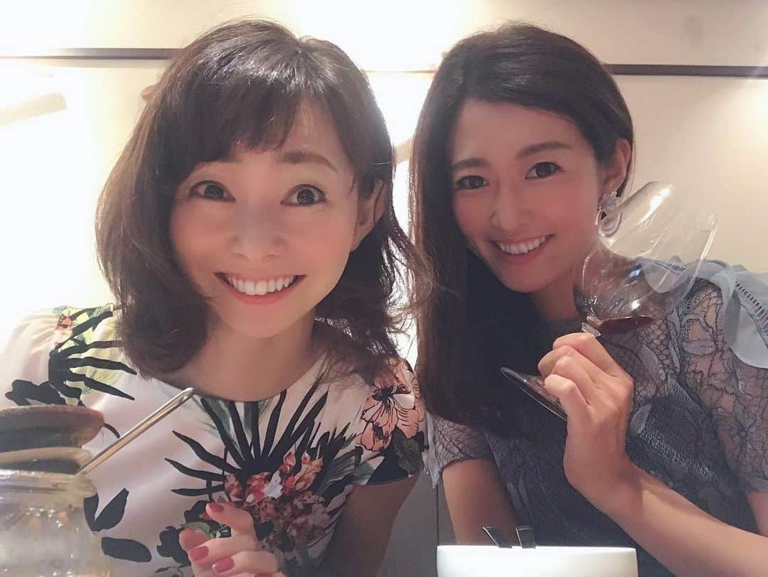 荒生暁子さんのインスタグラム写真 - (荒生暁子Instagram)「利恵ちゃんのお誘いで 予約困難の中華😆🎵 常連さんで3ヶ月待ち 普通客は毎月1日のみ、電話受付可‼️ フカヒレやアワビ、ウニ、松茸など オールスター揃いの豪華メニュー。 一品一品仰け反る美食を美女と❤️ #大阪グルメ#中華#大阪中華 #大阪ディナー#美食#女友達最高#女子会」7月26日 19時08分 - akikoarao0904