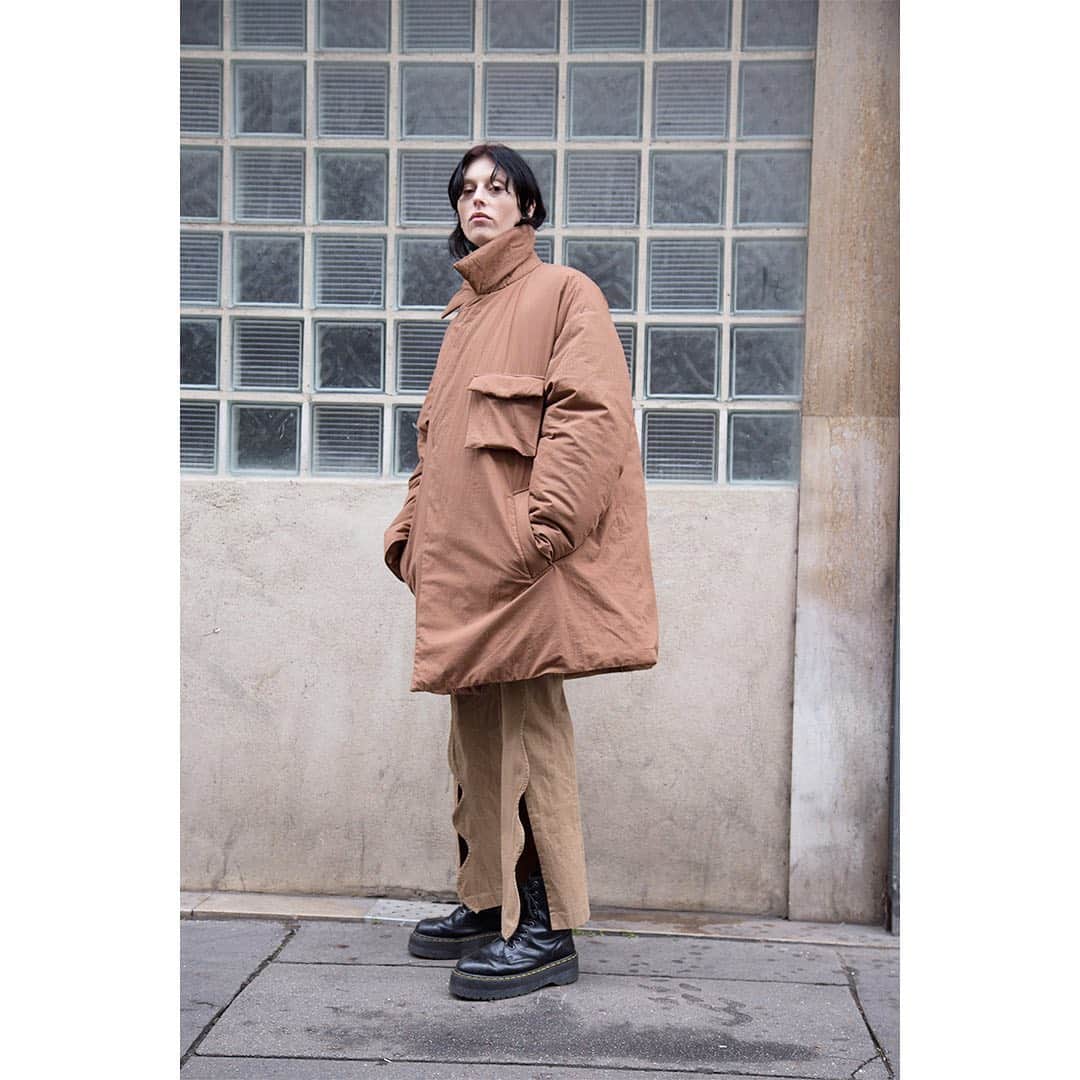 KUROのインスタグラム：「KURO 19aw collection #indigo #denim #kurodenim #nyfw #pfw」