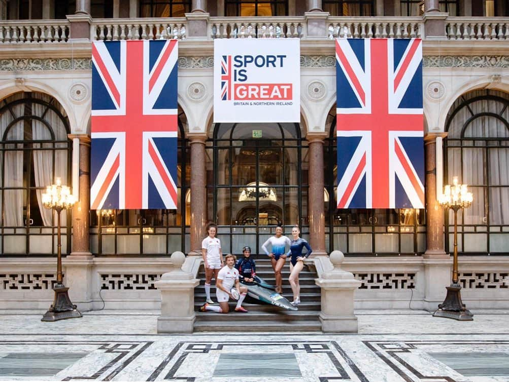 ブライオニー・ペイジさんのインスタグラム写真 - (ブライオニー・ペイジInstagram)「This venue was STUNNING and all the people involved for this photoshoot were incredible ! 💙❤️💙Was so amazing to be part of this #SportIsGREAT campaign 🇬🇧 with @welcometogreat, @teamgb, @uk_sport @mallorysfranklin @elliekildunne @englandrugby @british.canoeing  @britishgymnasticsofficial @elliedownie  photography by @simsnotebook  #BelieveInExtraordinary #oneyeartotokyo #tokyo2020 #bringonthegreat」7月26日 19時16分 - bryony_page