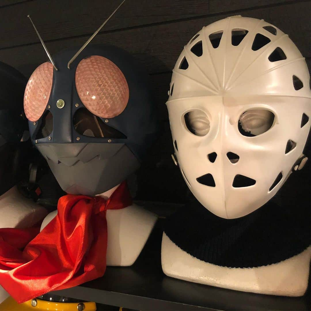 KIYOさんのインスタグラム写真 - (KIYOInstagram)「またアホなヘルメットが増えた件www #mylec #goaliemask #hockeymask #heat #cosplay #anime #manga #cosplay #otaku #toystagram #tokusatsu #madmax2 #theroadwarrior #maskedrider #kamenraider #ホッケーマスク #ゴーリーマスク #ジェイソンマスク #ヒート #ジェイソンザテリブル #ヒューマンガス #マッドマックス2 #仮面ライダー #仮面ライダー旧1号 #レプリカマスク #アトラクマスク #コスプレ #ガレージライフ」7月26日 19時40分 - kiriko009