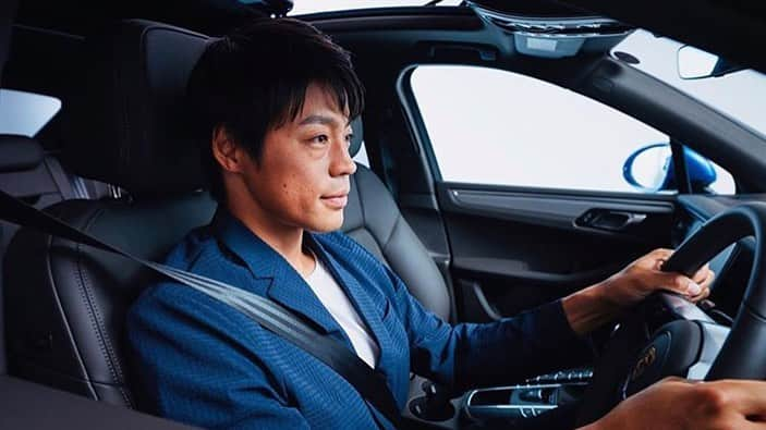 Porsche Japanさんのインスタグラム写真 - (Porsche JapanInstagram)「ポルシェドライビングアスリートとして、カヌースラローム競技で世界に挑戦している羽根田卓也選手からメッセージをいただきました。来週末の8月3日(土)-4日(日)はぜひ、新型マカン、カイエンに会える Porsche SUV Midsummer Collection 開催中の全国のポルシェ正規販売店へお越しください。詳細はプロフィールのリンクから。 #羽根田卓也 #ThenewMacan  #ChooseThrilling #Cayenne #SportscarTogether」7月26日 19時37分 - porsche_japan