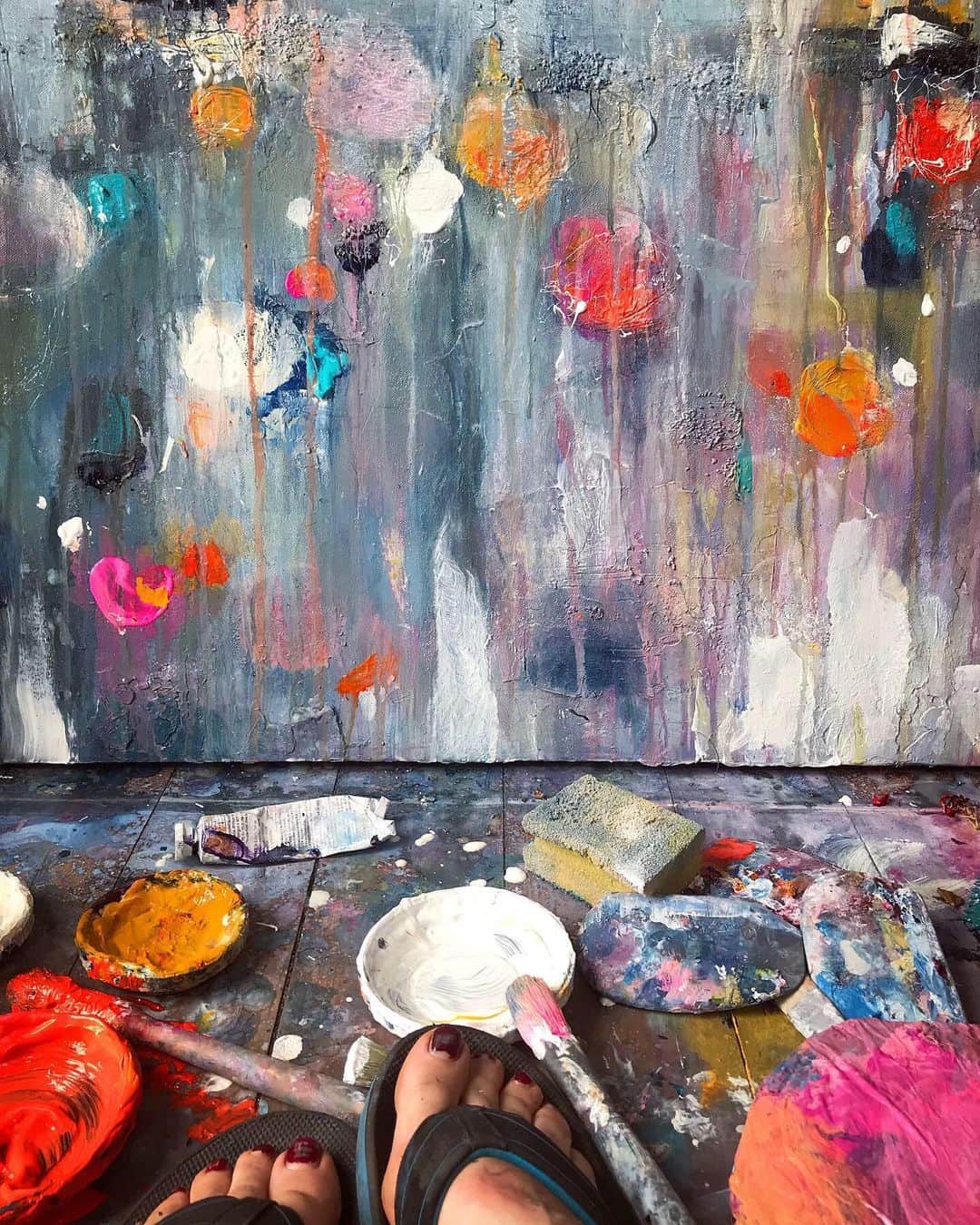 Tea and sittingのインスタグラム：「🌿🎈🦐💦⚓️...yesterday’s layer, before I went for a swim and ice cream down at the beach...there’s something about working between the beach and my garden at the moment which is definitely informing this painting 🌸🐟」