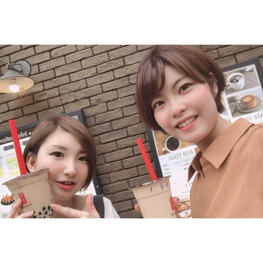 岩間瞳さんのインスタグラム写真 - (岩間瞳Instagram)「【同期愛☺️】 . 東京に行って、この人にも会ってきました！ . 福島時代の同期、#北村有紗 ちゃん💓 いまは東京でフリーアナウンサーをしています◎ . ありちゃんとは当時から週4日くらいランチも夜ご飯も一緒、 つまりずっと一緒でした（笑） 今回も話が尽きなくて、楽しかった〜！ . #東京観光 #流行りにのってみた #タピ活 #gongcha #なんだかんだタピオカおいしい #新大久保食べ歩き #いまさらながら #チーズハットグ」7月26日 20時37分 - iwama1313