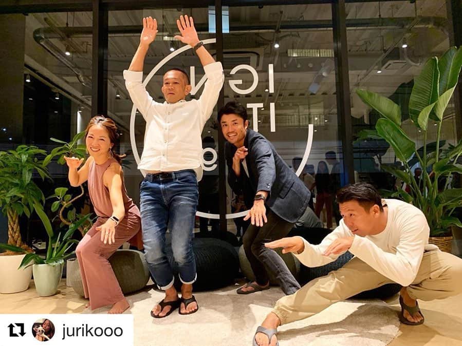 のインスタグラム：「『心・技・体』 。 「技」と「体」を作るのも結局は「心」であってそこが一番重要なんだろな。  ２人のオリンピアンからも沢山良い話が聞けました👍  @jurikooo ちゃん素晴らしい機会を有難う🙏 #mindfulness #staypositive #alwaysrespect #日々挑戦 #アース #人間だもの  #Repost @jurikooo with @get_repost ・・・ Share Moment Club W/ Mindful Athletes vol. 1✨ [長文です] ずっとやりたかったアイデアが昨日一つ実現しました。 アスリートにマインドフルネスコーチを始め、改めて気づかされた事。アスリート達は身体のトレーニングだけではなく、想像以上にメンタルの戦いがそれぞれあって、みんなアップダウンを乗り越えて今を生きている。ここぞという時に100パーセントの力を発揮するためには心も整えておく必要があり、葛藤を続けながらも一つのことを全力でやり続け、モチベーションを保つ心の持久力がある。アスリート達のお話を聞くたびに、アスリートってすごいなってインスパイアされていました。そんなお話をシェアする場をつくりたいと思い開催したShare Moment Club w/ Mindful Athletes✨ ゲストは格闘家佐藤ルミナさん (@ruminasato ) 陸上選手末續慎吾さん (@suetsugu_shingo )スキーヤー 佐々木明さん (@akiraexploring )。それぞれのストーリーが本当に面白くて、1時間半という時間があっという間でした。ルミナさん、慎吾さん、明さんいいお話をありがとうございました❤️ 内容は今後オーディオや記事にして配信していきますのでお楽しみに！ お土産をご提供してくださった @oofos.jp 様、美味しいアスリート飯をケータリングしてくださった @flux.conditionings ありがとうございました！！ #igniteliving #sharemomentclub  #佐藤ルミナ #末續慎吾  #佐々木明  #サーファーつながり」