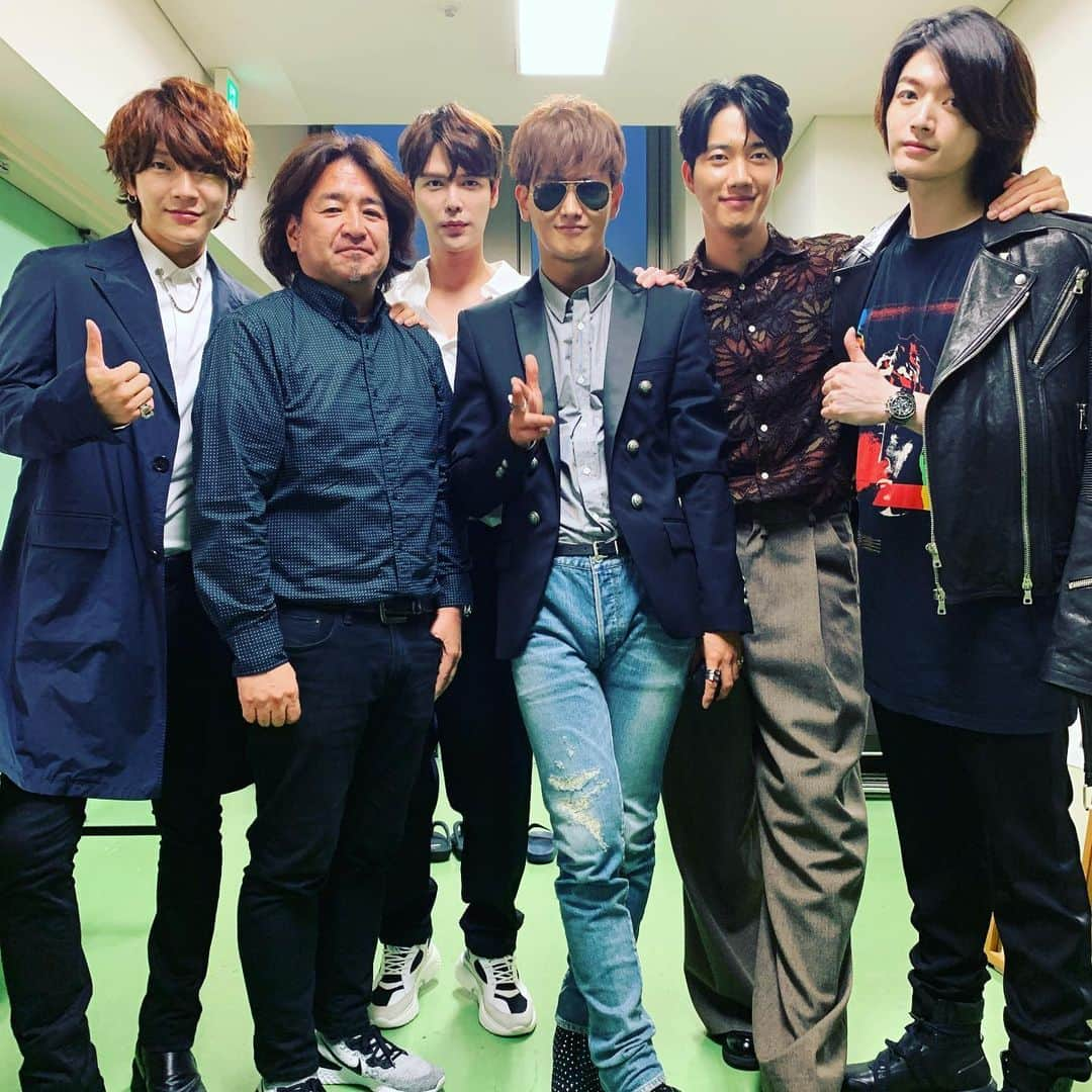 SUPERNOVAのインスタグラム：「#舞台挨拶  #本日公開 #10th映画 #supernova #88ラッチ  LINE LIVEこのあと21:00スタート！まもなく！  映画『超新星 10th Anniversary Film～絆は永遠に～』公開記念特番7/26（金）21:00~生配信！  LINE LIVE(LINE messenger) https://live.line.me/channels/21/upcoming/11747100 #リンク飛べないけど貼ってみる  #balmainparis #neilbarrett @andsquare_offical」