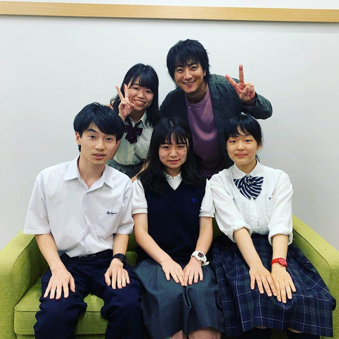 上地雄輔さんのインスタグラム写真 - (上地雄輔Instagram)「みんなキラキラしてた^_^ #関西学院高等部#関西大学高等部#淀商業高等学校#帝塚山高等学校 #古市裕渚ちゃん#藤原萌羽ちゃん#寺島るかちゃん#中須賀航大くん#10代#高校生#JK#DK みんな頑張ってね😆」7月26日 20時52分 - usk_kmj