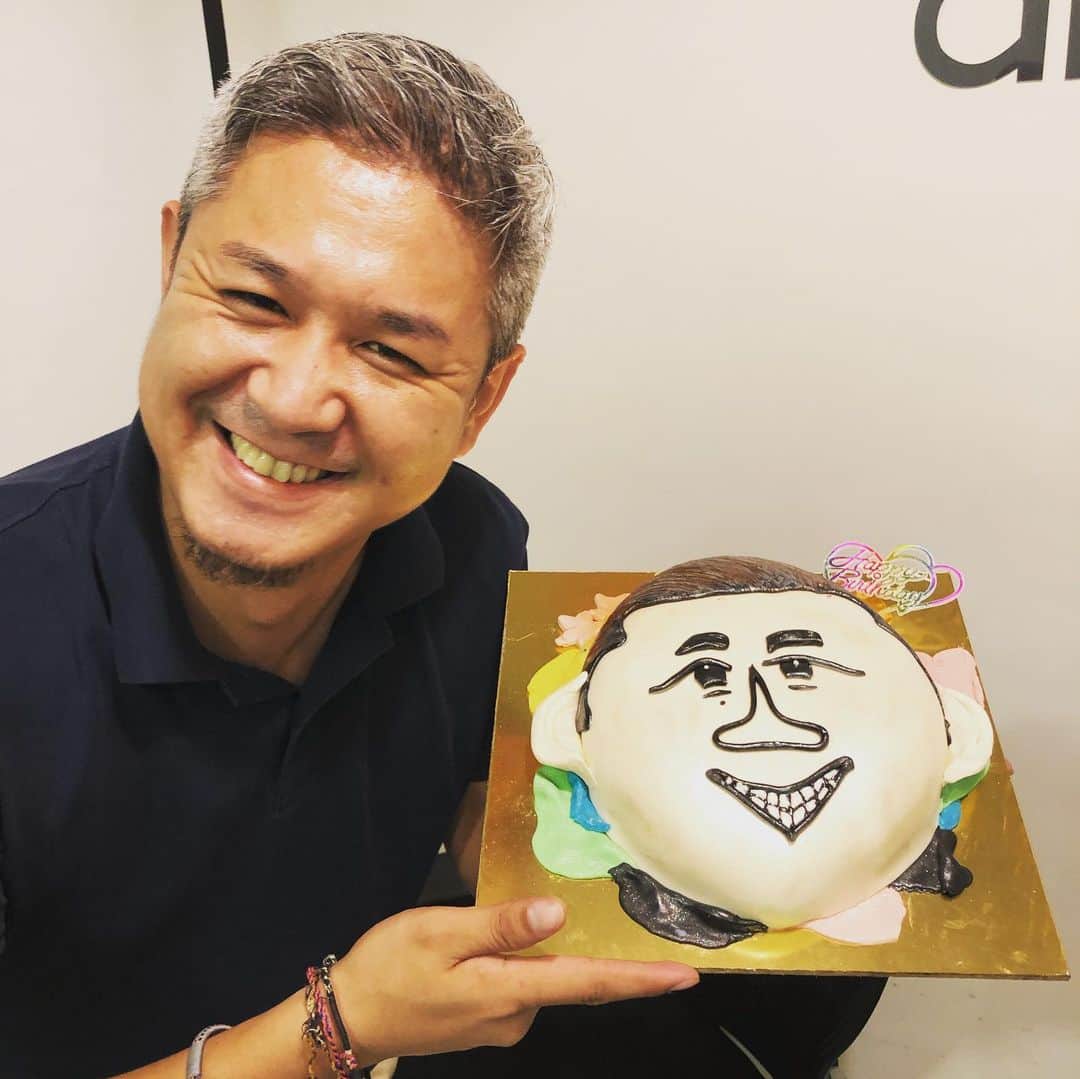 今日ヤバイ奴に会ったのインスタグラム：「7月26日 35歳になりました！ お祝いのメッセージ本当にありがとうございます😊 これからも精進してまいります。」