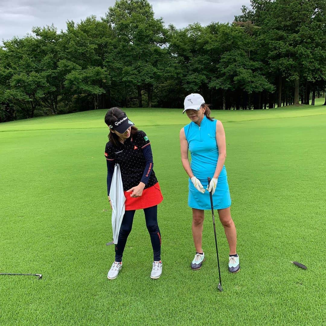 竹村真琴さんのインスタグラム写真 - (竹村真琴Instagram)「* 今日は仕事で太平洋御殿場へ🏌️‍♂️ . . . #太平洋クラブ御殿場コース #太平洋御殿場 #御殿場 #三井住友 #VISAカード #ゴルフレッスン #レッスン #ラウンドレッスン #instagolf  #golf  #lpga #女子プロゴルファー #女子ゴルフ  #ゴルフ女子 #ゴルフ #インスタゴルフ #ゴルフコーデ  #골프 #高尔夫 #テーラーメイド #ルコック #コーワ #バンテリン #豆蔵 ##lecoqsportif」7月26日 21時15分 - makototakemura_golf