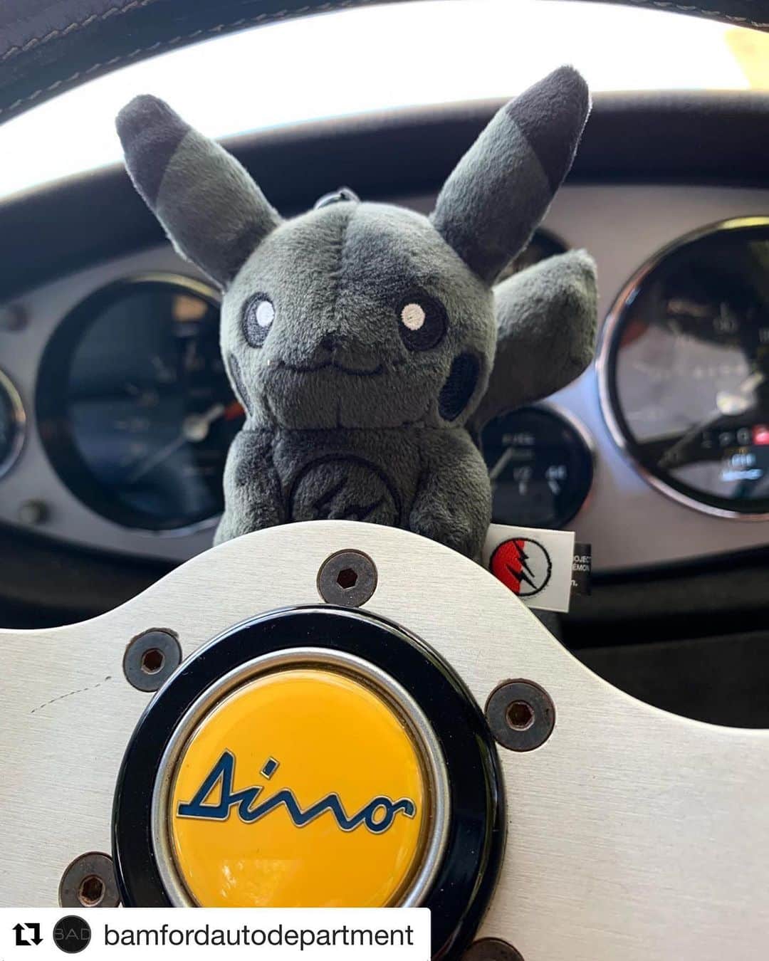のインスタグラム：「@tb_project  #Repost @bamfordautodepartment with @get_repost ・・・ #pikachu in the #dino」