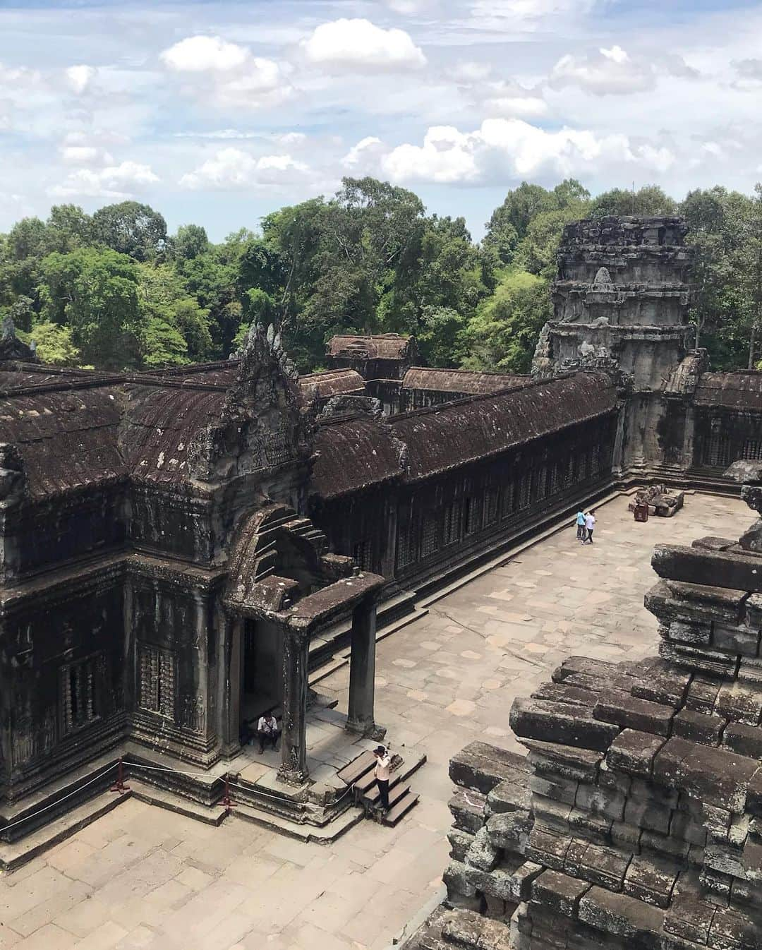 鈴木ちなみさんのインスタグラム写真 - (鈴木ちなみInstagram)「Memories of Cambodia 🇰🇭💕 I felt good vibes 💓 #カンボジア #シェムリアップ #アンコール遺跡群 #アンコールワット #アンコールトム #スタイルプラス #JTB #ベトナム航空 #ちなみたび」7月26日 21時21分 - chinami_suzuki0926