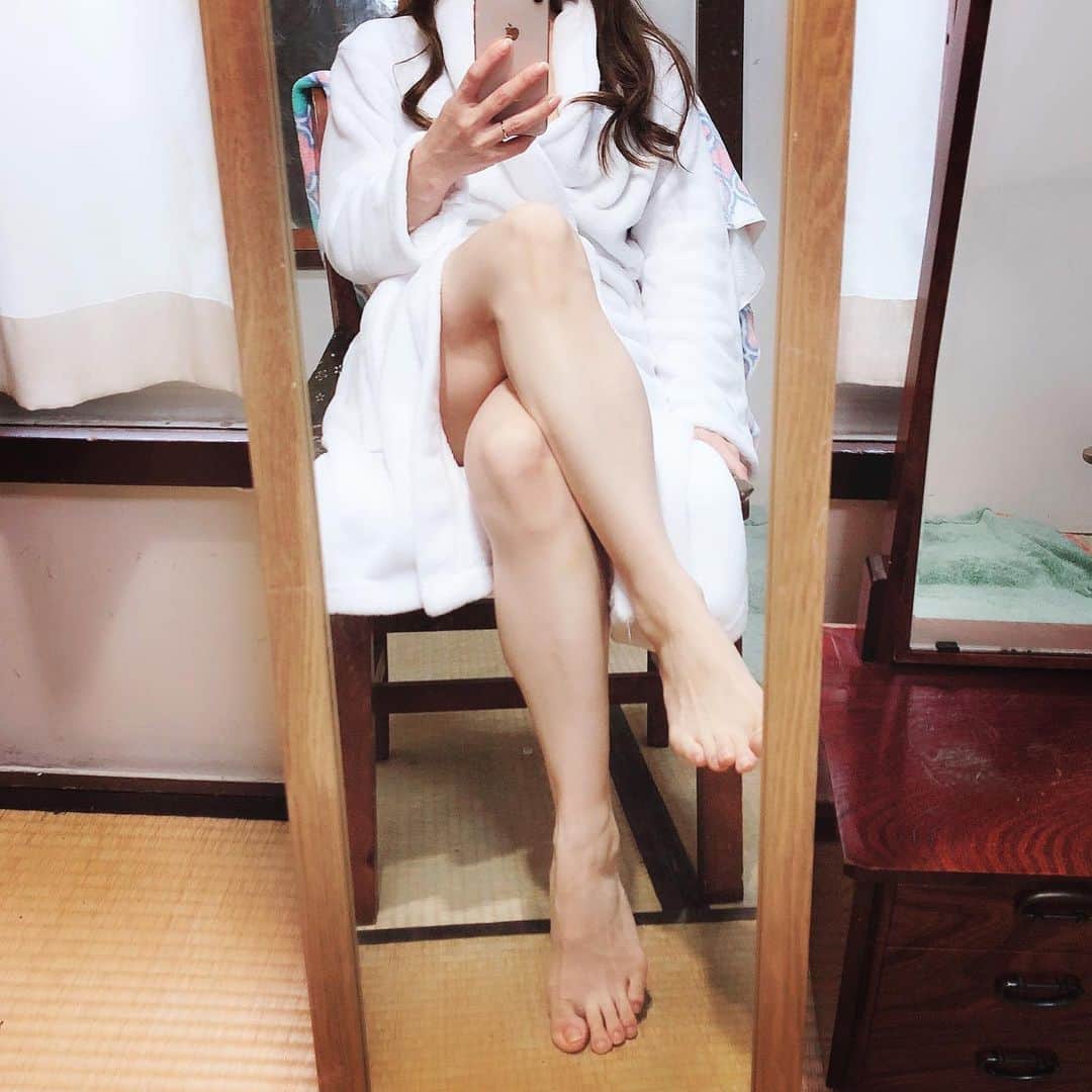 白木優子さんのインスタグラム写真 - (白木優子Instagram)「この脚でどうしてほしいの？ 的な。 (いつかの写真)」7月26日 21時35分 - yuko_shiraki_official