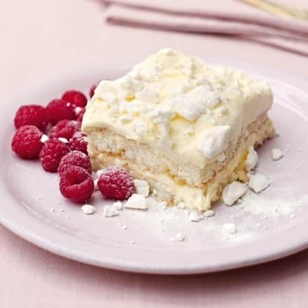 ナイジェラ・ローソンさんのインスタグラム写真 - (ナイジェラ・ローソンInstagram)「A favourite from #HowToEat, via the wonderful Anna Del Conte,  is #RecipeOfTheDay: White Tiramisu;I couldn’t tell you how many times I’ve made it over the years. It’s Premium Recipe so you need to sign in or sign up to nigella.com to get it. But it’s free and quick to do. And so worth it.  And to get the recipe, click on link in bio.  To clarify, proceed as follows: tap on my name, which will take you to a page that has a link on it that says www.nigella.com/instagram. When you click on this link, it will take you to a page of photographs: click on the photograph of the recipe in question!  Photograph by Lis Parsons」7月26日 21時42分 - nigellalawson