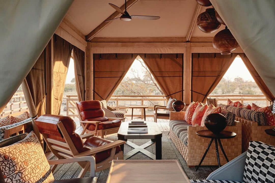 LVMHさんのインスタグラム写真 - (LVMHInstagram)「🌞 Your daily dose of « art de vivre » continues in the midst of summer with our Maisons.  Beside the mysterious Savute Channel, Belmond Savute Elephant lodge is the perfect base to discover the wonders of #ChobeNationalPark.  _ #Belmond #TheArtOfBelmond #LVMH #summerdays #Summer2019」7月26日 21時58分 - lvmh