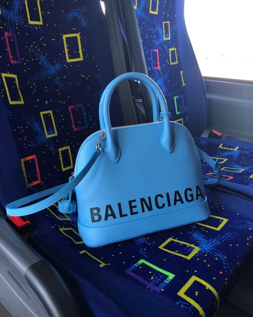 Balenciagaさんのインスタグラム写真 - (BalenciagaInstagram)7月26日 22時03分 - balenciaga