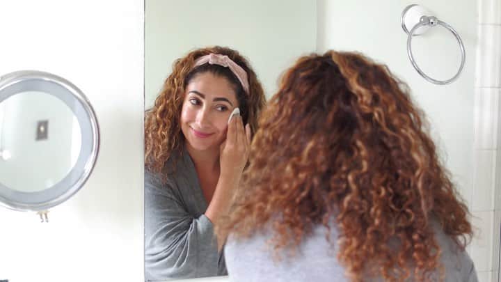 Weledaのインスタグラム：「Prep your skin for what the day has in store by cleansing, toning and offering skin-fortifying nourishment and hydration. 🍃 What’s your favorite Weleda product?  #weledaskin」
