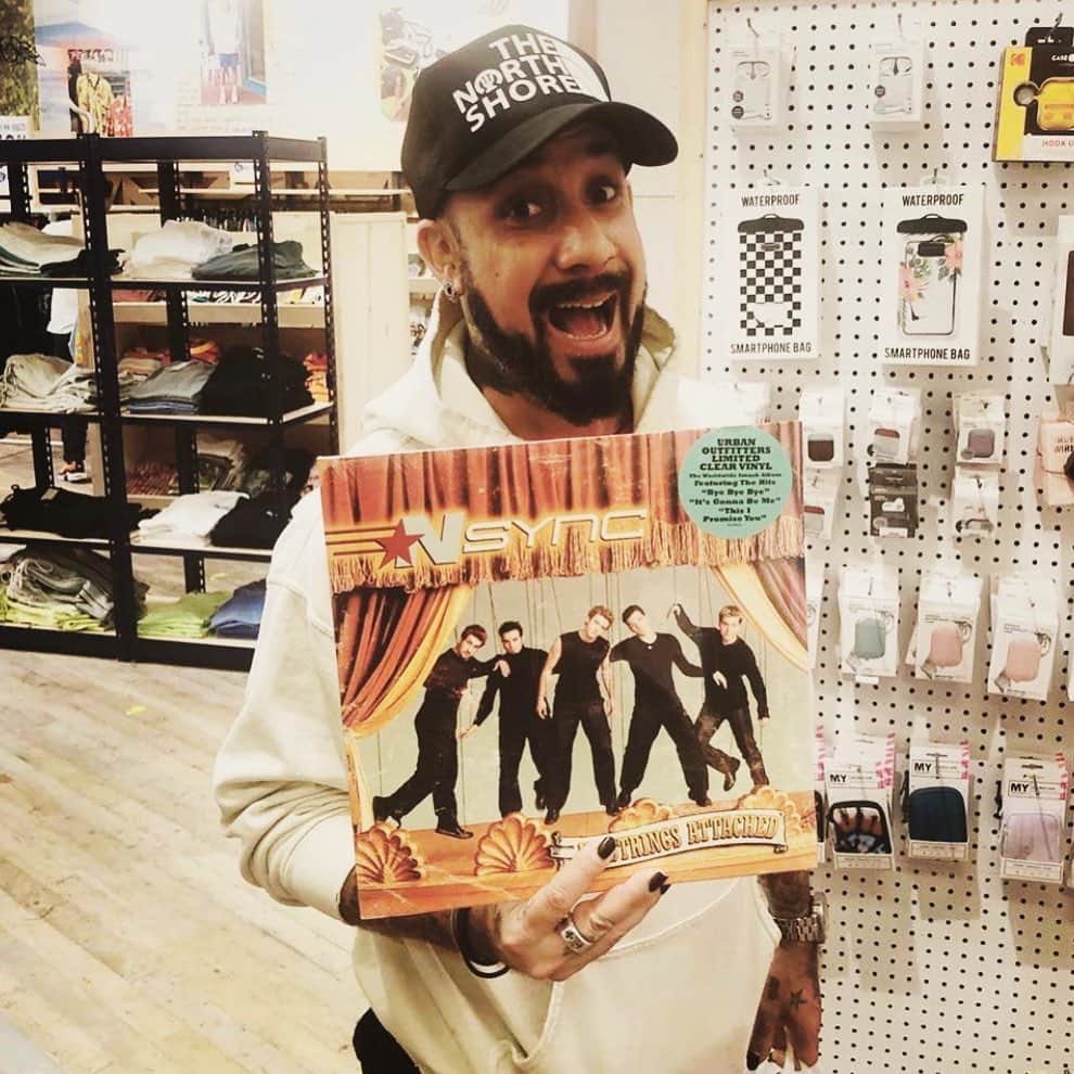 A.J.のインスタグラム：「Caption this. Photo by @sureitsjosh」
