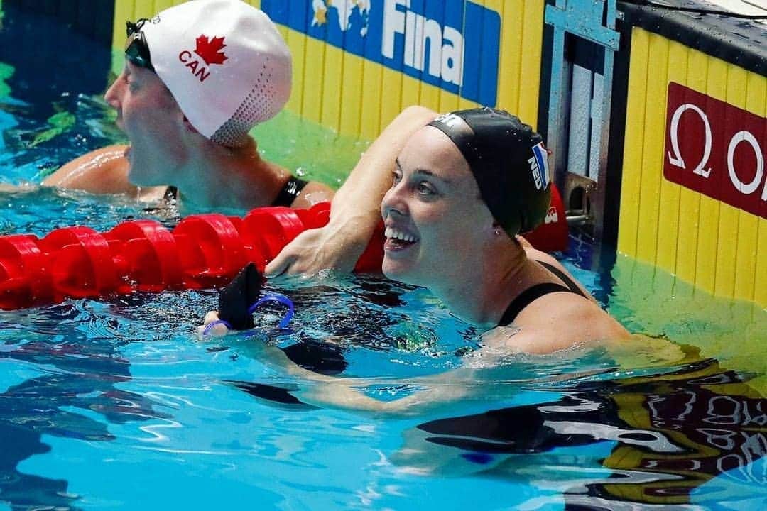 フェムケ・ヘームスケルクのインスタグラム：「Super happy with my race tonight. 😀🔥Again faster than I've been in a while.  I enjoyed every second of this final!! Thanks for all the support, its amazing and so appreciated. 🤗🤗 . . 50m Free 2morrow 🤩🙌 . . #Gwangju2019 #TeamNL #100free 📸 : @simonecastrovillari」