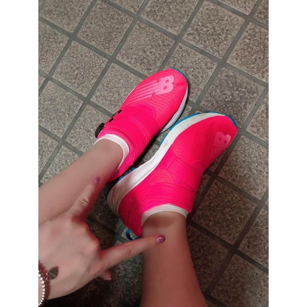 トキさんのインスタグラム写真 - (トキInstagram)「毎日ウォーキング🏃‍♂️ NEW BALANCEの履き心地は最強👟👟👟！！ #Aldious #アルディアス #newbalance #sneakers」7月26日 22時53分 - aldioustoki