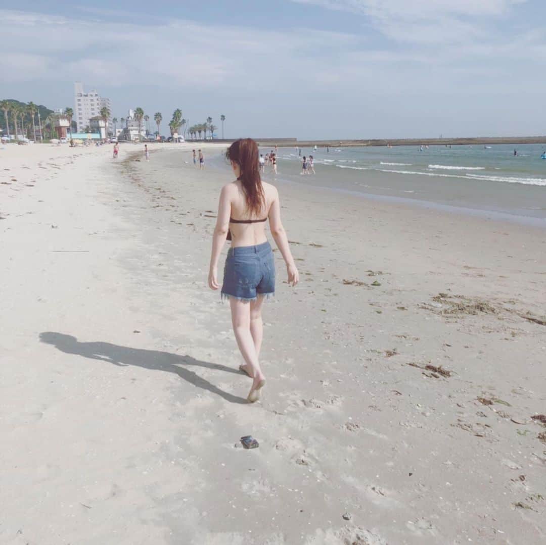 一ノ瀬るなのインスタグラム：「昨日は友達と 海に行って来たよ〜☺️ こないだの水着イベント 出れなかったから インスタに水着アップしとく◎笑  #whitestage #ホワイトステージ #キャバクラ #栄 #錦 #錦三丁目 #夏 #海 #水着 #満喫」
