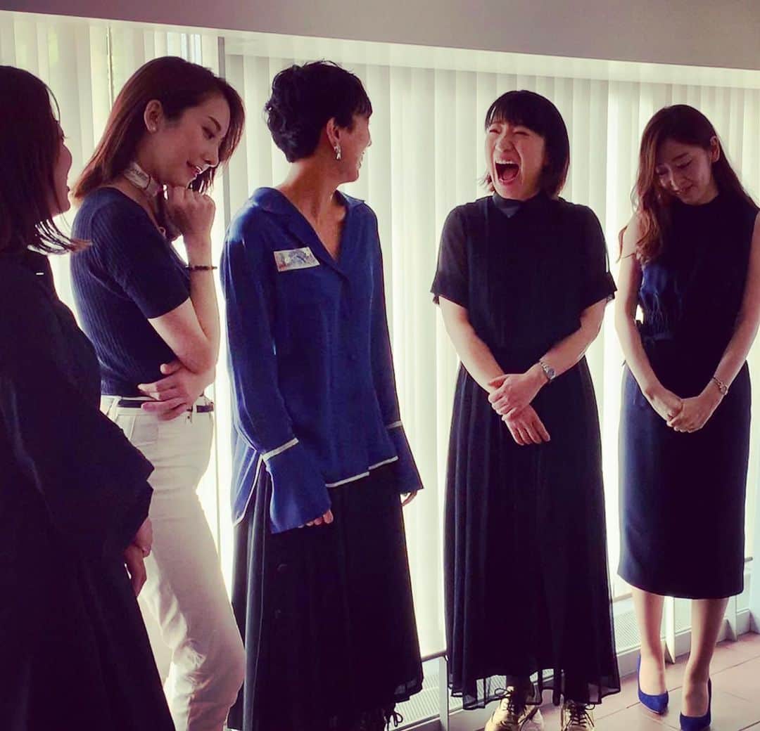 LOVEのインスタグラム：「これは昨日なんだけど、 8月末くらいに発売されるとあるムック本の対談と撮影。  こちらもお楽しみに👞」