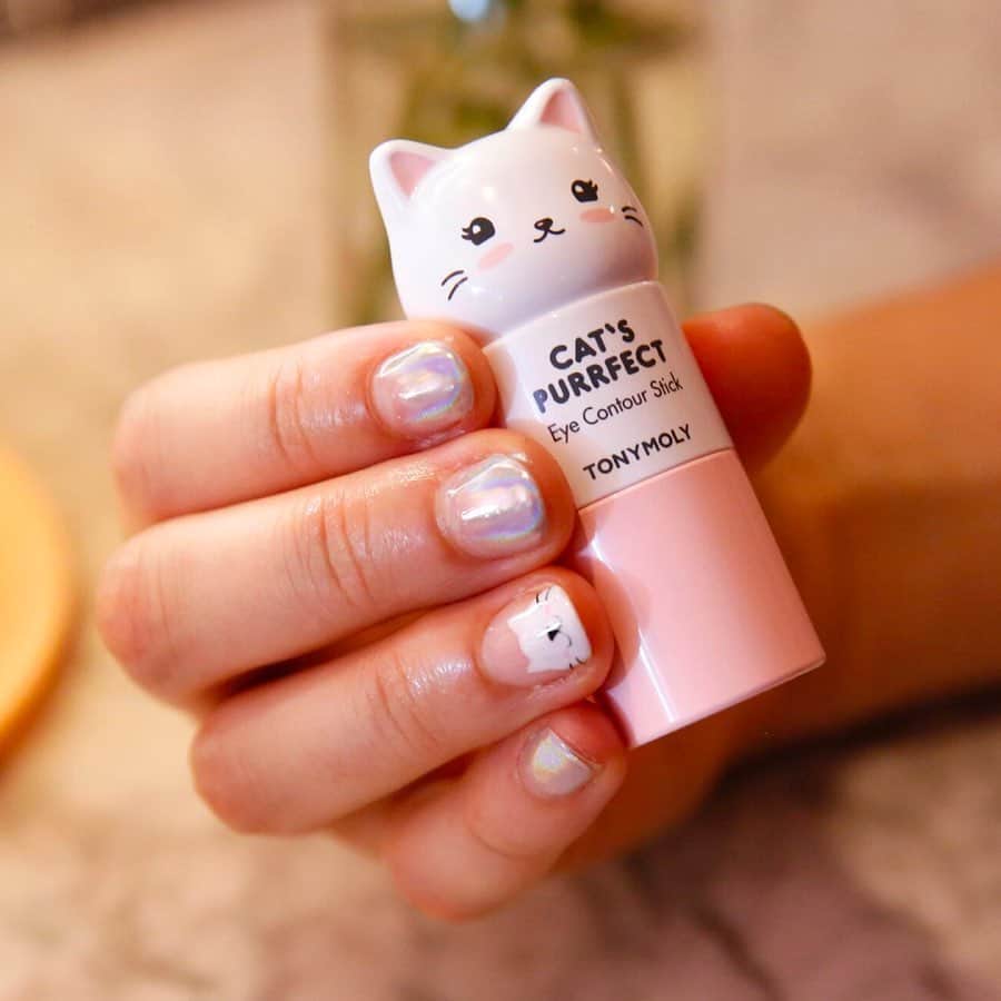 TONYMOLY USA Officialさんのインスタグラム写真 - (TONYMOLY USA OfficialInstagram)「About last week! 🐱✨ Thank you so much to everyone who came out to celebrate the launch of our Cat’s Purrfect Collection! Special thanks to @shortstories for having us, @popupflorist for the beautiful flowers and @yeswayrose for the delicious rosé! Check out our purrfect collection at all @ultabeauty locations and ulta.com today! #xoxoTM #TONYMOLYnMe #urpurrfect #ultabeauty」7月27日 0時18分 - tonymoly.us_official
