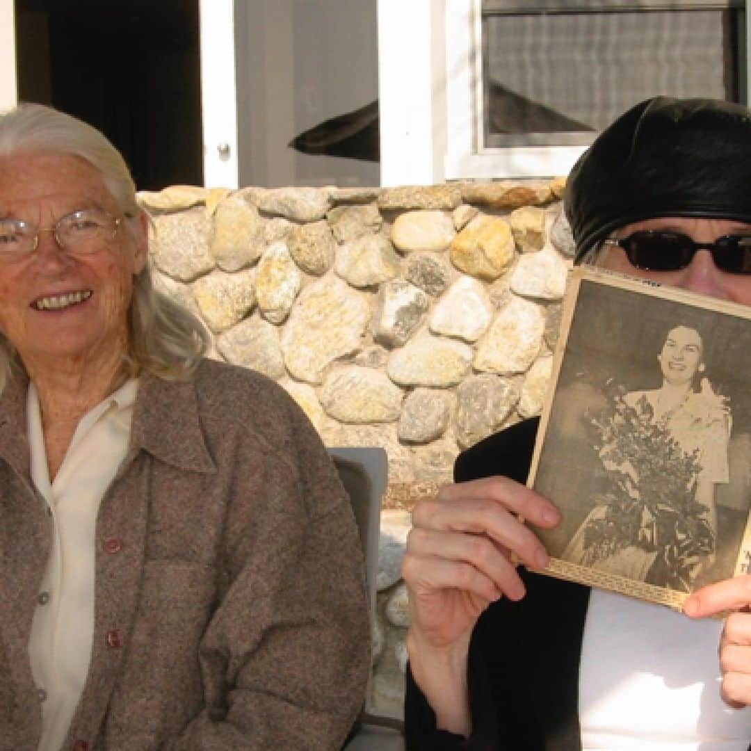 ダイアン・キートンさんのインスタグラム写真 - (ダイアン・キートンInstagram)「MOM AND I WERE REMINISCING HER GREAT WIN OF MRS. LOS ANGELES IN 1953. SO PROUD OF HER. I MISS HER.」7月27日 0時49分 - diane_keaton